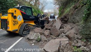 Montefiascone - Frana in strada Verentana