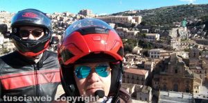 Roberto Zena e il figlio in vacanza in Sicilia