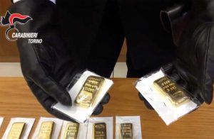 Carabinieri - I lingotti sequestrati