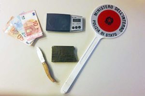 Viterbo - Polizia - Droga e materiale sequestrato