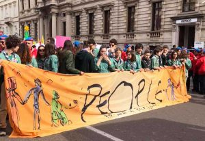 La manifestazione di Milano contro il razzismo - People, prima le persone