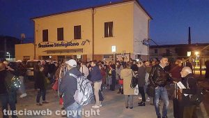 Incendio sulla ferrovia a Orte - Passeggeri bloccati a Stimigliano