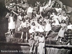 Viterbo - Anni '50 - foto di gruppo di ragazze