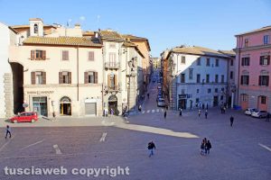 Viterbo - Piazza del comune
