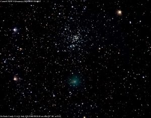 La cometa Iwamoto con ammasso stellare