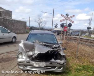 La Mercedes che si sarebbe scontrata con il treno