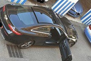 Viterbo - Uno dei veicoli sequestrati