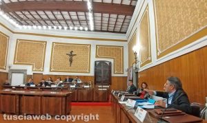 Montefiascone - Il consiglio comunale - Bagarre in aula tra Augusto Bracoloni e Paolo Manzi