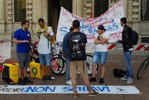 Una protesta dei rider