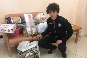 Sport - Rugby - Union Viterbo - La prima consegna alla casa d'accoglienza