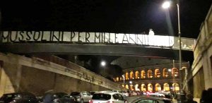 Roma - Lo striscione di Forza Nuova