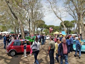 Bolsena - I turisti sul lungolago