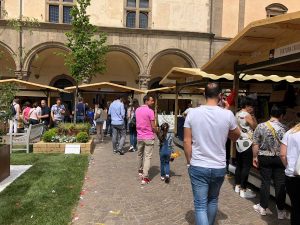 Viterbo - Camera di commercio - Piacere etrusco