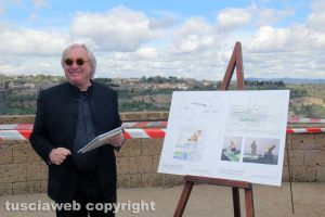 Civita di Bagnoregio - Steven Holl presenta l'opera in ricordo di Astra ZarinaCivita di Bagnoregio - Presentazione dell'opera in ricordo di Astra Zarina