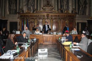 Viterbo - Consiglio comunale al buio