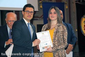 Viterbo - Premio "Viterbo che studia" - La studentessa Benedetta Proietti Zolla con Andrea Micci