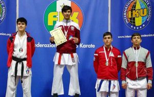 Sport - Campionati italiani di karate - Al centro: Catalin Lencses