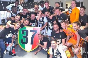 Sport - Calcio - Juventus - Bonucci e i bianconeri festeggiano lo scudetto