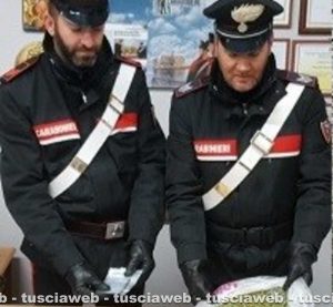 Cassino - Contromano in centro con mezzo chilo di marijuana nell’auto, tre giovani arrestati