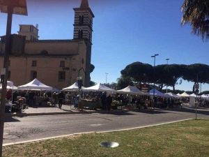 Viterbo - Mercatino dell'antico a piazza dei Caduti