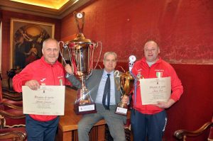 Viterbo - Il sindaco e i premiati