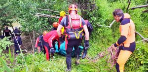 Perugia - Anziano trovato morto in un torrente - Vigili del fuoco in azione