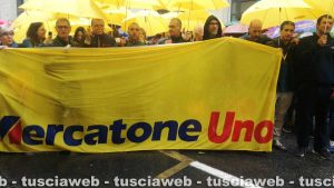 Roma - La manifestazione di Mercatone Uno