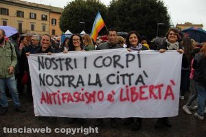 La manifestazione contro gli atti di violenza fascista "Mai in silenzio" indetta dalla Rete degli studenti medi