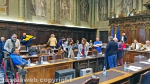 Viterbo - Il consiglio comunale sulla piscina saltato
