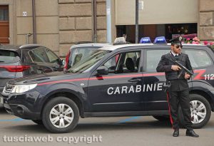 Carabinieri a piazza della Rocca
