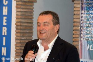 Tarquinia - Il candidato sindaco Gianni Moscherini