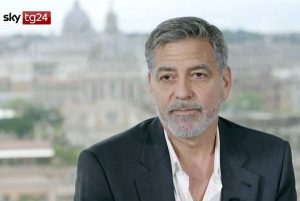 George Clooney a Roma intervistato da Sky Tg24