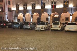 Viterbo - Sosta selvaggia a piazza del Comune