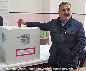 Elezioni europee e comunali - Enrico Panunzi al seggio