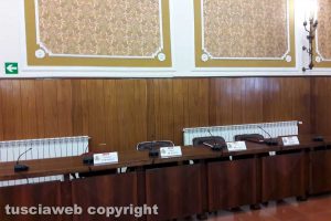 Montefiascone - Il consiglio comunale - Banchi vuoti dell'opposizione
