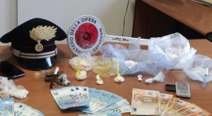 Civitavecchia - La droga sequestrata dai carabinieri