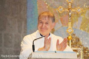 Viterbo - I cinquant'anni di sacerdozio di don Giosy Cento