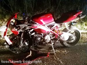 Montefiascone - Moto fuori strada, centauro ferito