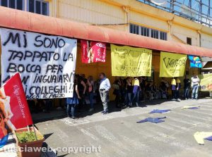 Monterosi - Il sit-in dei dipendenti di Mercatone