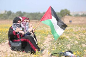 Ragazze palestinesi a Gaza