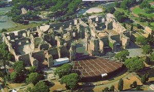 Roma - Stop al fast food alle Terme di Caracalla