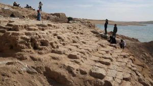 Il palazzo riemerso dal fiume Tigri in Iraq