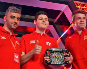 David Tonizza pilota Ferrari al mondiale virtuale di F1