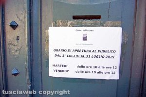 Viterbo - Gli orari estivi di apertura dell'anagrafe