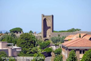 Viterbo - Le mura