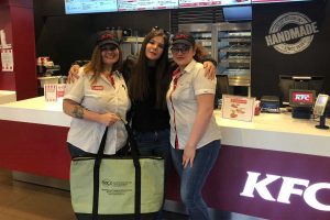 Il Kfc dona il pollo fritto in eccedenza a due associazioni viterbesi