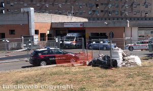 Carabinieri e polizia al pronto soccorso di Belcolle