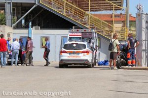 Viterbo - L'intervento di carabinieri e 118 allo stadio