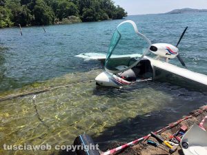 Isola Bisentina - L'idrovolante recuperato