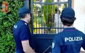 Polizia - Operazione Giù le mani